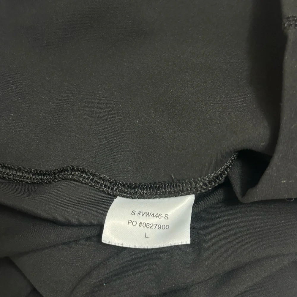 Vuori Women’s Classic Black Studio Pocket Leggings Short Inseam Size Large - Picture 8 of 14